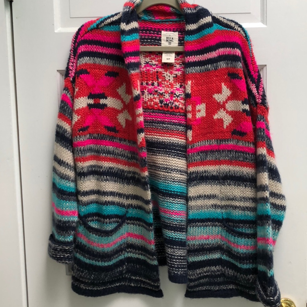 Cool throw on billabong sweater